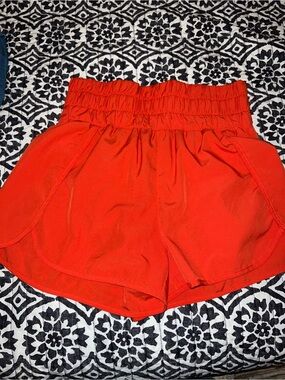 New in Women’s High-Waist orange ish red Elastic Waist Shorts